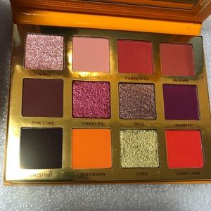 Ace Beaute “Falling for you” palette